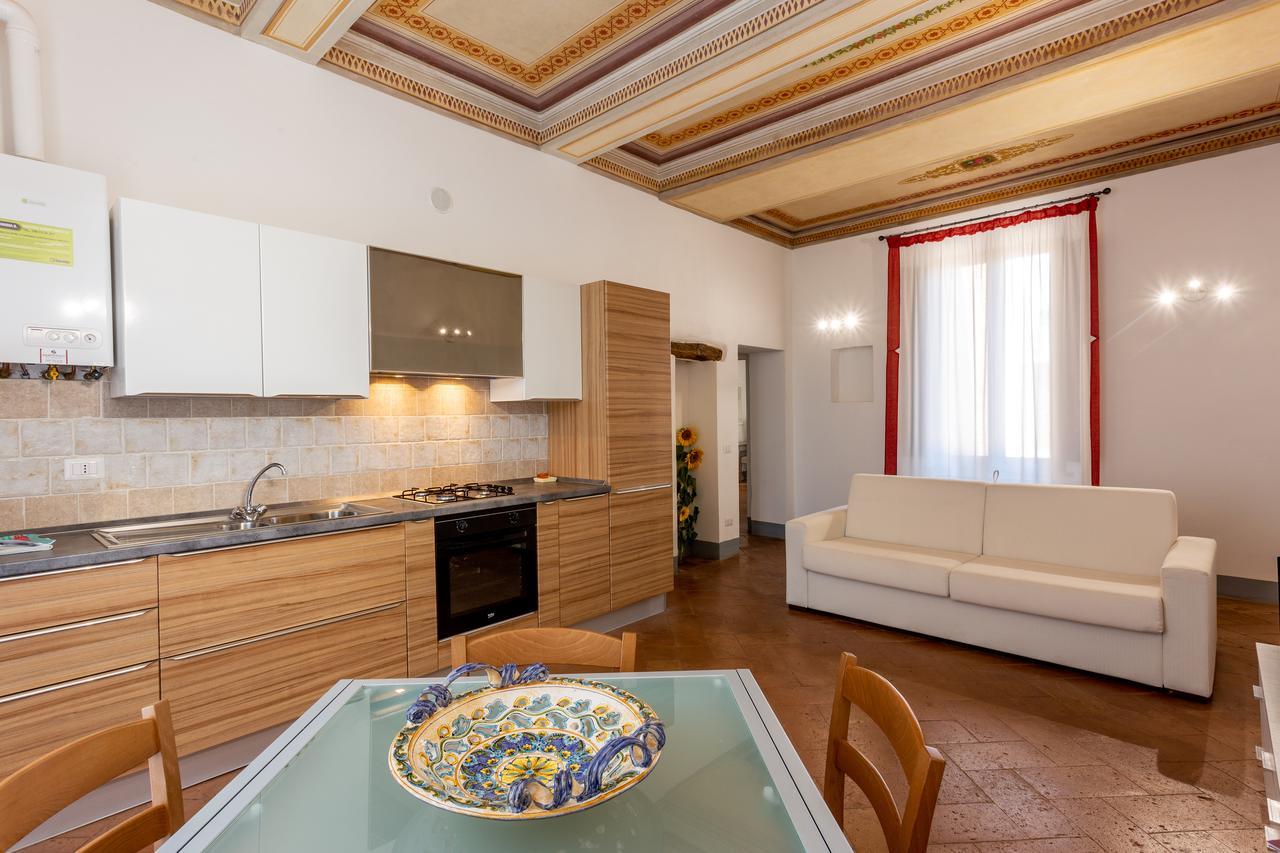 Il Borgo Di Terrensano Aparthotel Сиена Екстериор снимка