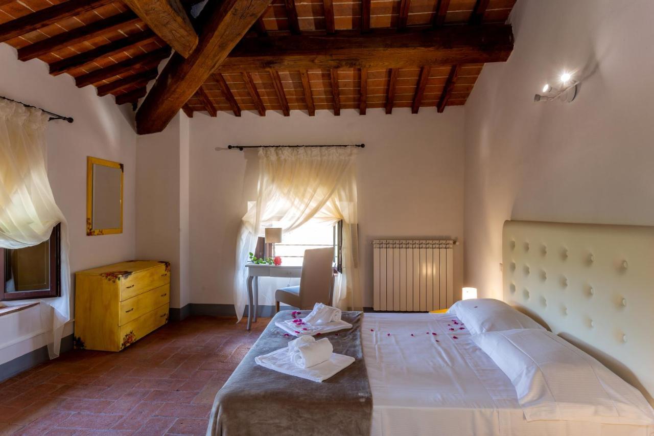 Il Borgo Di Terrensano Aparthotel Сиена Екстериор снимка