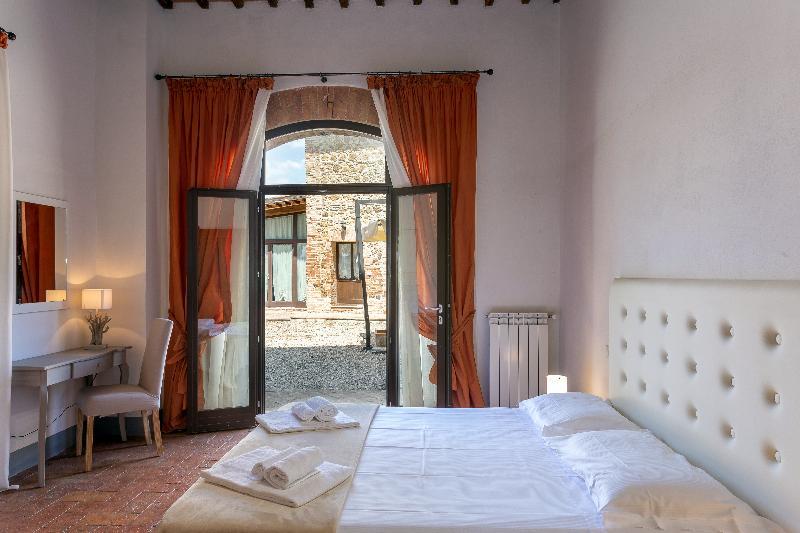 Il Borgo Di Terrensano Aparthotel Сиена Екстериор снимка