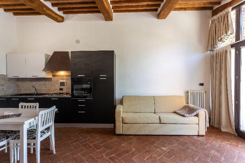 Il Borgo Di Terrensano Aparthotel Сиена Екстериор снимка
